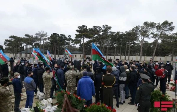 Azərbaycan Ordusunun şəhid olan daha bir hərbçisi dəfn edildi - FOTO