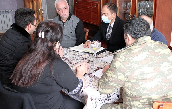 Müdafiə Nazirliyi itkin düşmüş hərbçilərin ailələri ilə görüşdü - FOTO