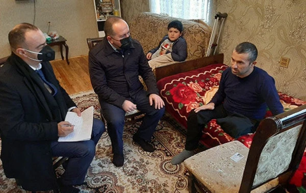 Erməni terroru nəticəsində ayağını itirən Bərdə sakini: “Bütün orqanlarım qəlpə ilə doludur” - FOTO