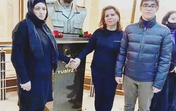 Бюст шехида Худаяра Юсифзаде установлен в школе, где он учился - ФОТО