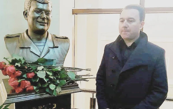 Бюст шехида Худаяра Юсифзаде установлен в школе, где он учился - ФОТО