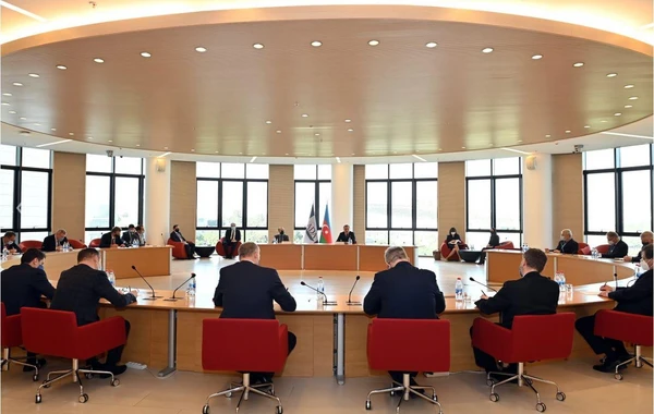 Ceyhun Bayramov Aİ ölkələrinin respublikamızdakı səfirləri ilə görüşüb