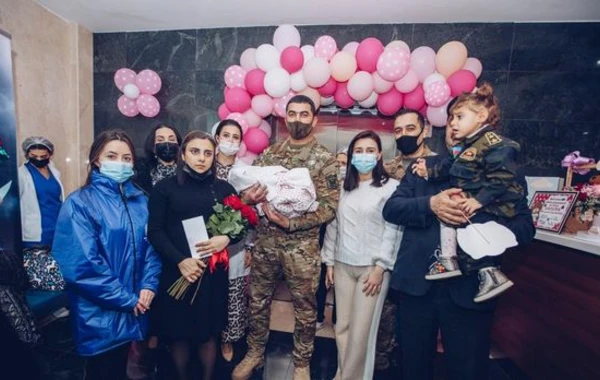 YAŞAT перечислит по 5 000 манатов на счета еще двух новорожденных детей шехидов - ФОТО