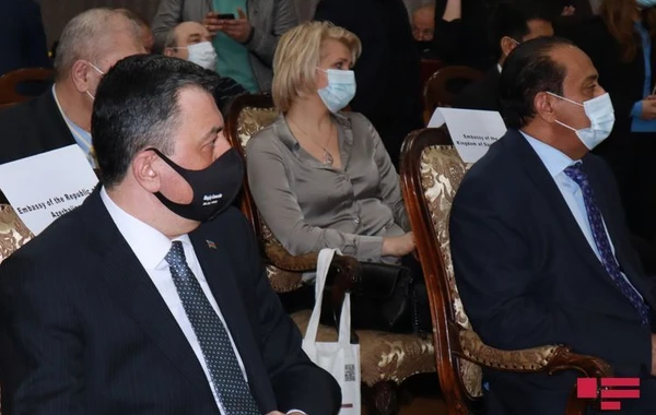 В Тбилиси почтили память жертв Ходжалинского геноцида - ФОТО