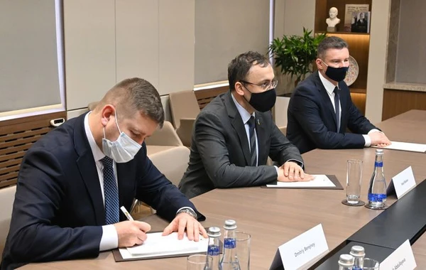 Ceyhun Bayramov Ukraynanın xarici işlər nazirinin müavinini qəbul edib