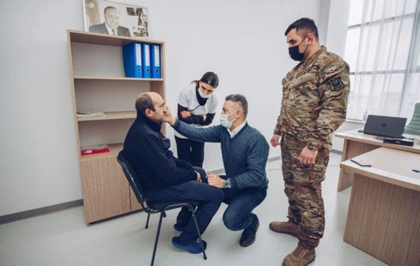 Türkiyəli həkimlər 150-dən çox qazimizi müayinə etdilər - FOTO
