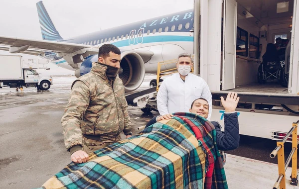 Фонд "YAŞAT" отправил на лечение в Турцию еще 10 тяжелораненых участников войны - ФОТО