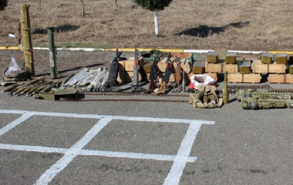 Füzulidə düşmənin atıb qaçdığı silah-sursat aşkarlandı - FOTO
