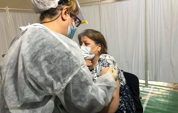 Hər gün 800-1000 nəfər müəllim vaksin olunacaq - FOTO