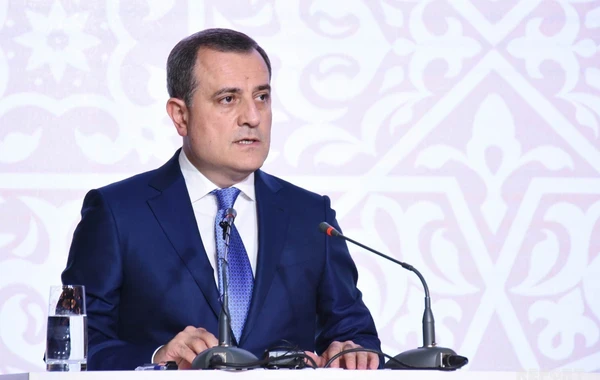 Ceyhun Bayramov Hafiz Paşayevi təbrik edib