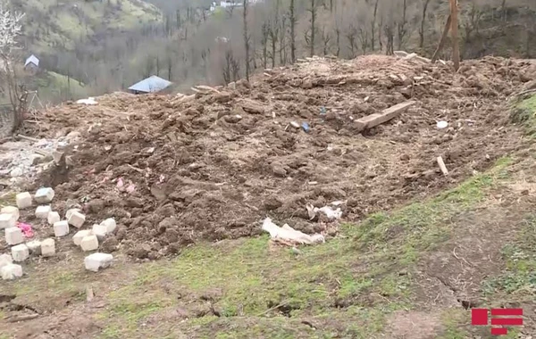 Astarada torpaq sürüşməsi baş verib - FOTO