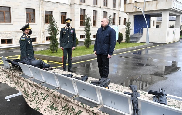 Ильхам Алиев на открытии новой воинской части - ФОТО