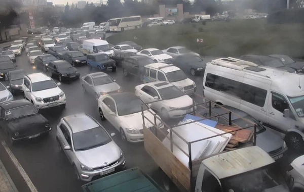 Bakıda bu yollarda tıxac var - SİYAHI - FOTO