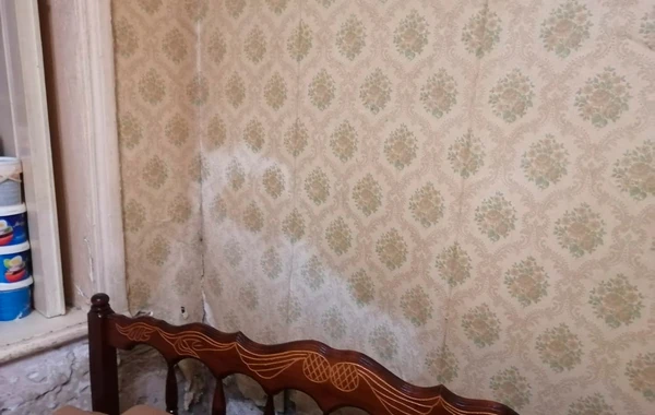 Vətən müharibəsi iştirakçısı şikayət edir: Binanın altına su yığılır - FOTO/VİDEO