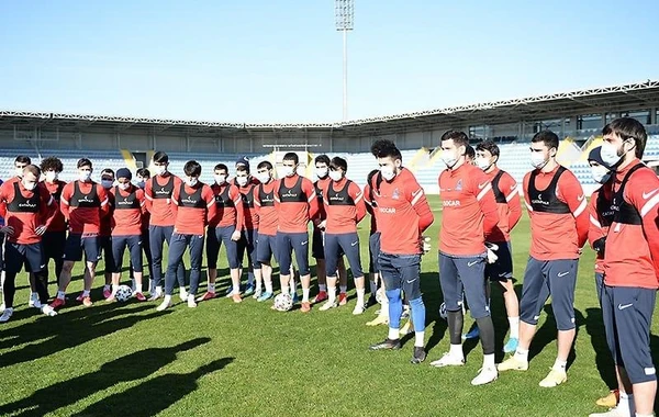 AFFA prezidenti milli komandanın heyəti ilə görüşdü