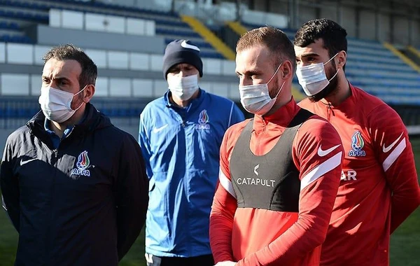 AFFA prezidenti milli komandanın heyəti ilə görüşdü