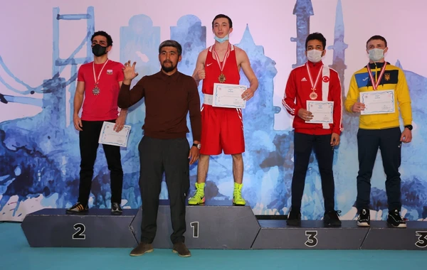 Boksçularımız İstanbuldan 7 medalla qayıdır - FOTO