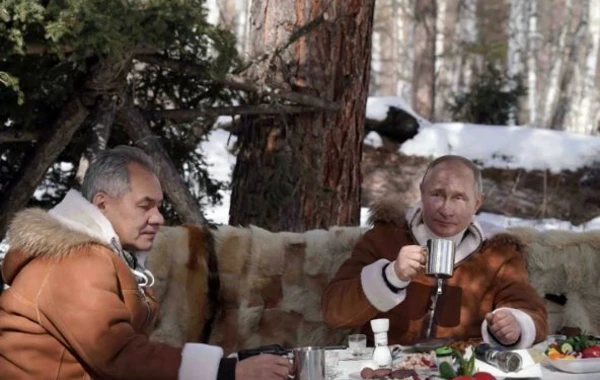 Putin və Şoyqu Tayqada istirahətdə - FOTO