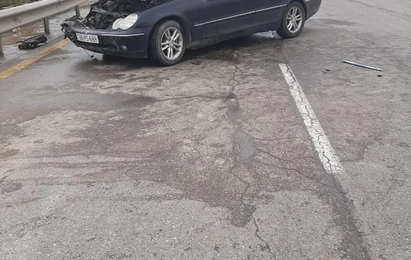 Dairəvi yolda qəza - İki avtomobil toqquşdu - FOTO