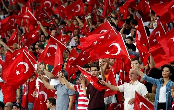 На матч между сборными Турции и Латвии будут допущены болельщики