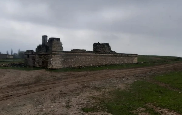 Şuşaya çəkilən avtomobil yolunun keçəcəyi ərazilər minalardan belə təmizlənir - FOTO