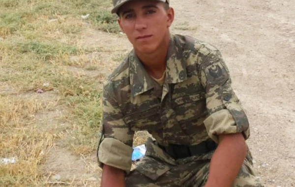 “O fotodakı mənim oğlum deyil” - Şəhid atası