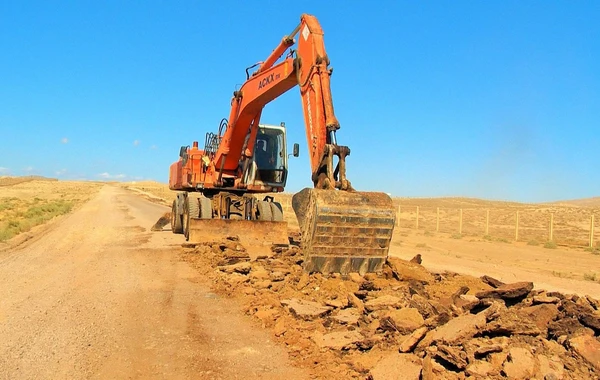 Abşeronda palçıq vulkanlarına yeni yol çəkilir - FOTO
