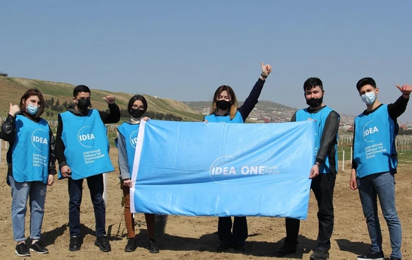 “Yaşıl Marafon” layihəsi çərçivəsində Bakıda ağacəkmə aksiyaları keçirilib - FOTO