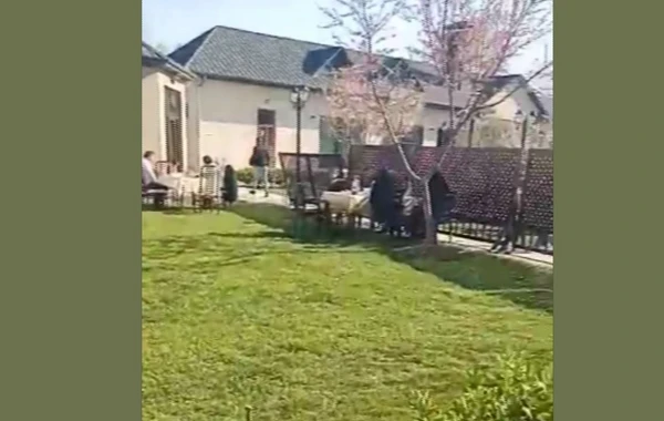 Restoranda gizli nişan keçirmək istədilər, peşman oldular - FOTO