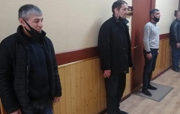 DİN gecə işləyən kafeni aşkar etdi, müştərilər saxlanıldı  - FOTO