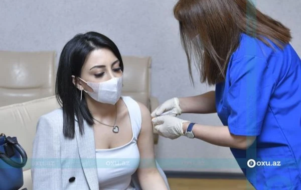 Dördüncü hakimiyyət nümayəndələri vaksinasiya olundu - VİDEO