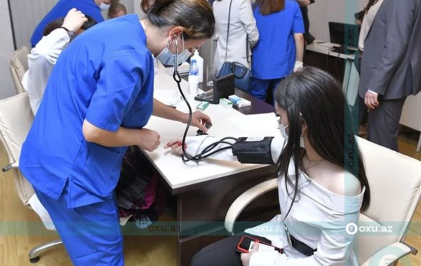 Dördüncü hakimiyyət nümayəndələri vaksinasiya olundu - VİDEO