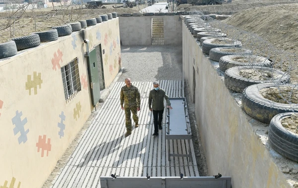 Ильхам Алиев на открытии Парка военных трофеев в Баку - ФОТО