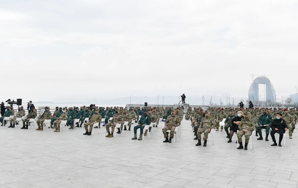 Ильхам Алиев на открытии Парка военных трофеев в Баку - ФОТО