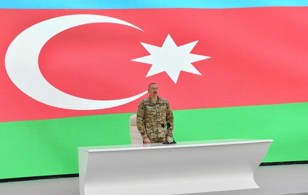 Ильхам Алиев на открытии Парка военных трофеев в Баку - ФОТО