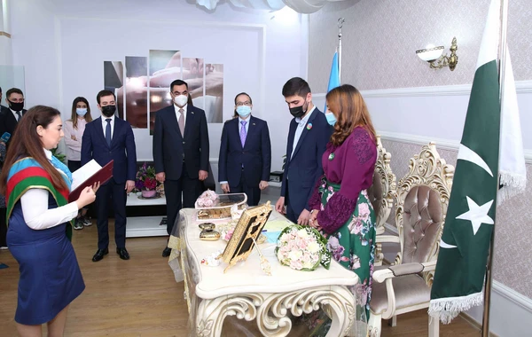 Azərbaycanlı gənc pakistanlı qızla evləndi - FOTO