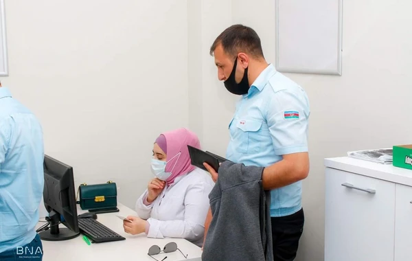 Avtobus sürücülərinə peyvənd vurulur - FOTO