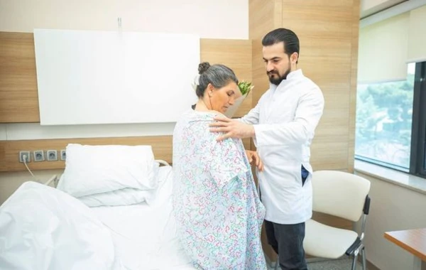 Daha bir qazi və şəhid anası əməliyyat olundu - FOTO