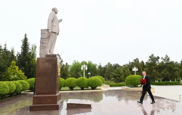Ильхам Алиев прибыл с визитом в Гаджигабульский район - ФОТО