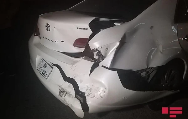 В Баку участники ДТП избили виновника аварии - ВИДЕО