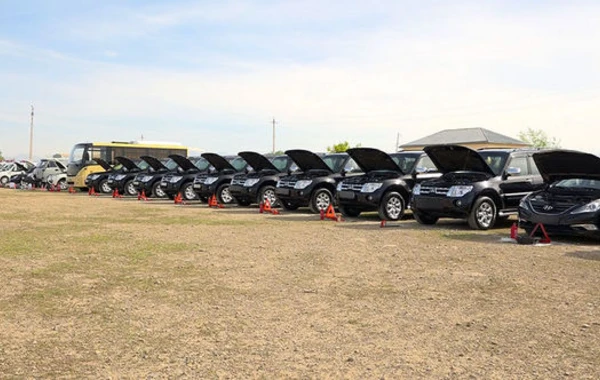 Naxçıvan qoşunlarında avtomobil texnikalarına baxış-müsabiqəsi keçirilib – FOTO/VİDEO