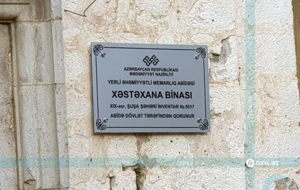 Şuşadakı tarixi abidələrin qarşısına löhvələr quraşdırılır - FOTO