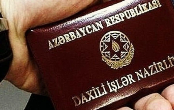 Bakıda "Polisəm" deyib qadınları şantaj edən kişi saxlanıldı - FOTO