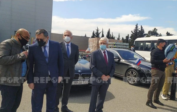 “Sputnik V” vaksininin ilk partiyası Azərbaycana gətirilib - FOTO