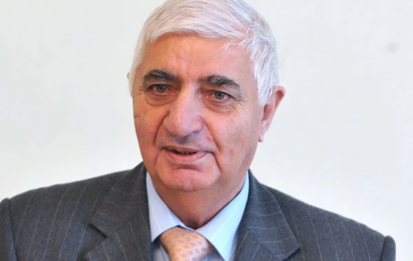 Xalq şairi Fikrət Qoca vəfat etdi