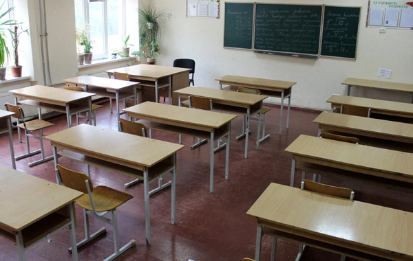 Azərbaycanda bir şagirdi olan iki məktəb var