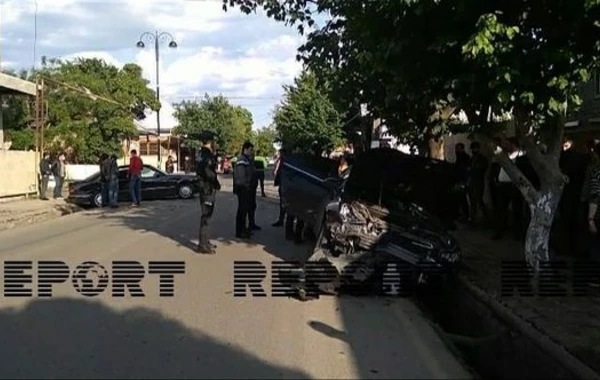 Lənkəranda iki avtomobil toqquşdu, xəsarət alanlar var - FOTO