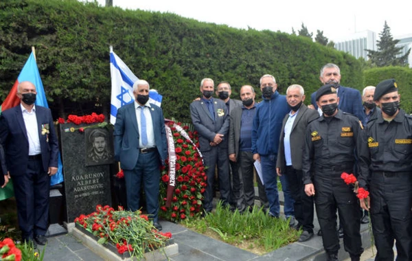 Milli Qəhrəman Albert Aqarunovun anım mərasimi keçirilib - FOTO