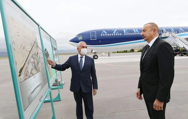 Naxçıvan Beynəlxalq Hava Limanının yeni uçuş-enmə zolağının təqdimatı olub
