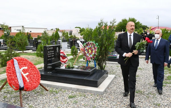 Prezident Naxçıvanda Vətən müharibəsi şəhidlərinin məzarlarını ziyarət edib - FOTO